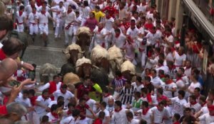 Espagne: première course de taureaux de la San Fermin