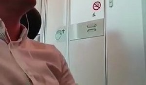 Un couple a été filmé en train de sortir d'un toilette d'un vol de Virgin Atlantic