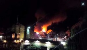 Londres : le célèbre marché de Camden ravagé par un incendie