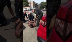 Un chien policier ne veut pas lâcher prise pendant une arrestation (San Diego)