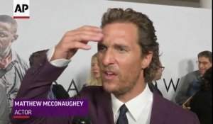 Matthew McConaughey apprend le décès de Sam Shepard en direct en pleine interview
