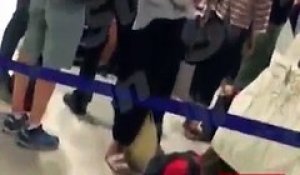 Un employé frappe un passager à l'aéroport de Nice