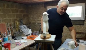 Bande-dessinée : le sculpteur Samuel Boulesteix assemble une statue de Spirou