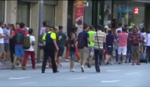 Attaque de Barcelone : les habitants et les touristes choqués