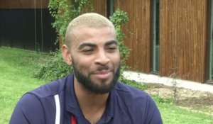 Le Volleyeur Earvin Ngapeth Agresse Une Femme Dans Un Bar Au Bresil Sur Orange Videos