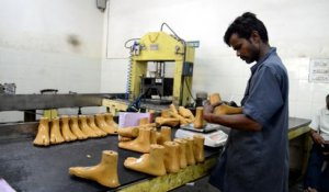 Des prothèses gratuites “made in India” pour les amputés indiens