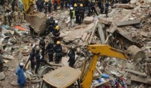 Inde: un immeuble s'effondre et fait 33 morts