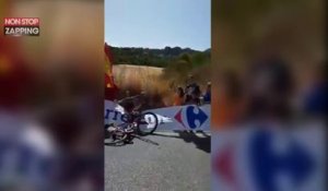 Vuelta : un coureur cycliste agressé par un spectateur (vidéo)