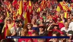 Catalogne : les opposants à l'indépendance se rassemblent à Barcelone