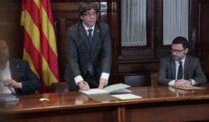 Le gouvernement catalan déclenche le choc frontal avec Madrid
