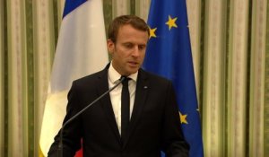 Macron: "la France toute entière est mobilisée"