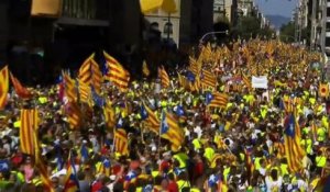 "Adieu l'Espagne !" : des dizaines de milliers de Catalans défilent pour l'indépendance à Barcelone
