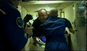 Deux Américains et un Russe dans l'ISS