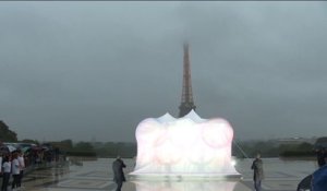 #Paris2024 Les anneaux des #JO dévoilés sur le parvis du Trocadéro http://bit.ly/2x0H3mO