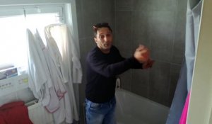 Gaetano, menacé d'expulsion pour avoir refait sa salle de bain