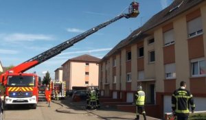 Un chauffage d'appoint explose et prend feu