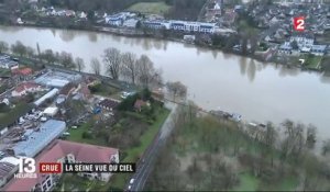 Intempéries : la crue de la Seine vue du ciel