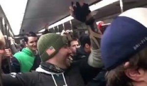 Quand un supporter  se met à courir pour rattraper le métro