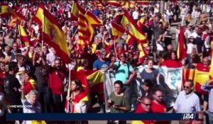 Catalogne : 350 000 anti-indépendantistes à Barcelone