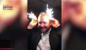 Les cheveux d’un homme prennent feu après une mauvaise blague (Vidéo)