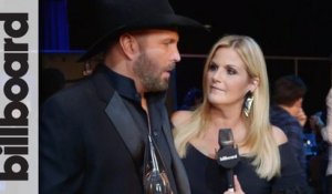 "You Saw Country Music Family At It's Best Tonight" Says Garth Brooks | CMA Awards 2017