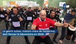 Alpes-Maritimes : le haka des salariés de Galderma contre la fermeture de leur laboratoire par Nestlé