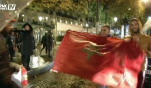 Les supporters marocains célèbrent la qualification au Mondial 2018 sur les Champs-Elysées
