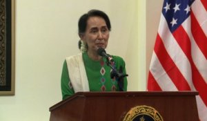 Aung San Suu Kyi : "je ne suis pas restée silencieuse"