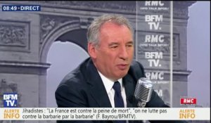 Référendum: Emmanuel Macron "ne doit pas éviter l'obstacle", estime François Bayrou