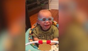 Ce Bebe Fache A Le Sourire Difficile Sur Orange Videos