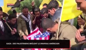 Gaza : Des palestiniens en colère brûlent le drapeau américain (Vidéo)