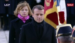 Hommage à Jean d'Ormesson: l'arrivée d'Emmanuel Macron aux Invalides