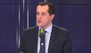 "Emmanuel Macron a quelques habiletés de communication", juge Nicolas Bay
