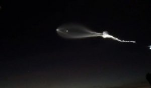 Un Ovni à Los Angeles ? Vol de la Fusée SpaceX en pleine Nuit !