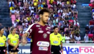 Neymar humilie un nain lors d'un match au Brésil (vidéo)