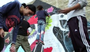 Des graffeurs apportent un supplément d'âme aux murs d'Amman