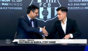 Football - Mercato - Philippe Coutinho signe officiellement
