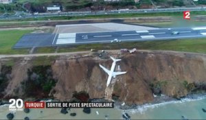 Turquie : sortie de piste spectaculaire d'un Boeing 737