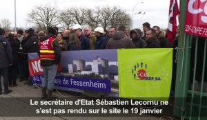 Manifestation devant la centrale de Fessenheim