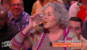 Ludmilla De Bardo boit son urine en direct dans "C'est que de la télé"