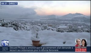 En Corse, la baie d'Ajaccio se réveille sous la neige ce matin