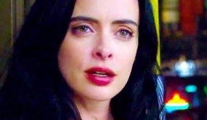 Cette Femme Bastonne Des Hommes !!! - JESSICA JONES Saison 2