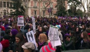Journée de la femme: importante manifestation à Madrid