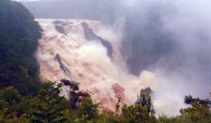 Les impressionnantes chutes Barron Falls en Australie - Rage et puissance des flots
