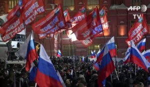Moscou : les supporters de Poutine célèbrent la victoire