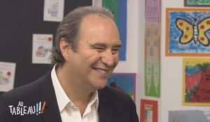 Xavier Niel interviewé par des enfants dans l'émission «Au tableau!» sur C8