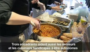Paris: chez "Joyeux", le café est servi par des handicapés
