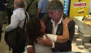 Argentine: l'émotion des proches de soldats morts aux Malouines