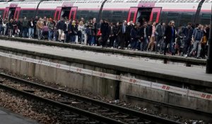 SNCF : moins de grévistes mais les vacanciers arrivent