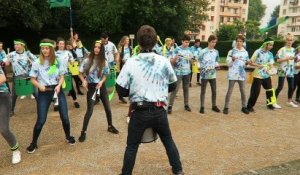Bourgoin-Jallieu : les lycéens défilent en musique